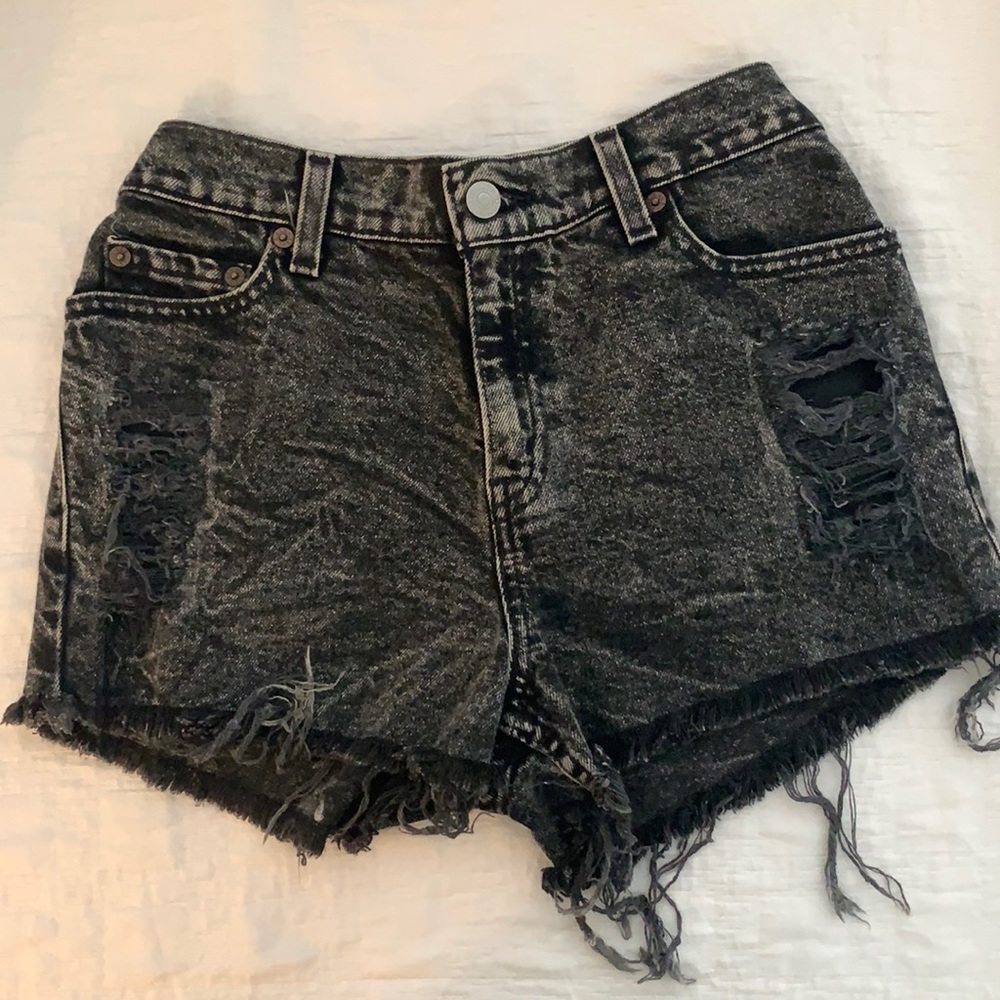 VINTAGE LEVI’S 550 SHORTS